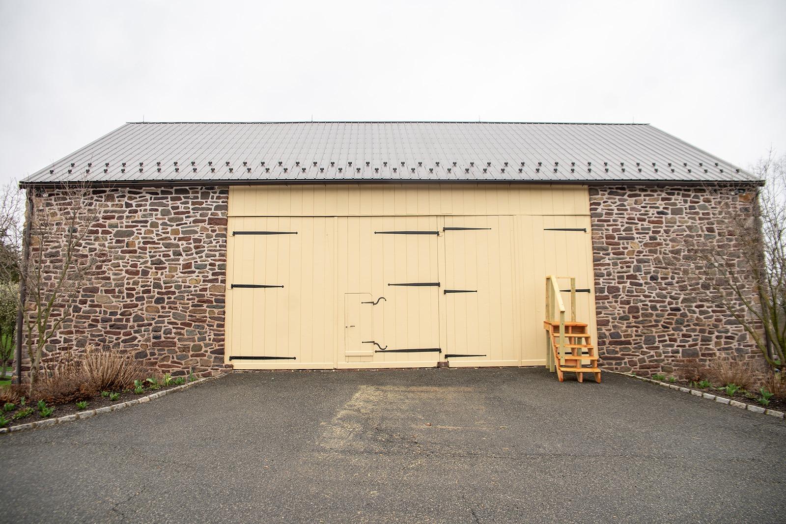 A barn wedding at The Museum at Hoppenville